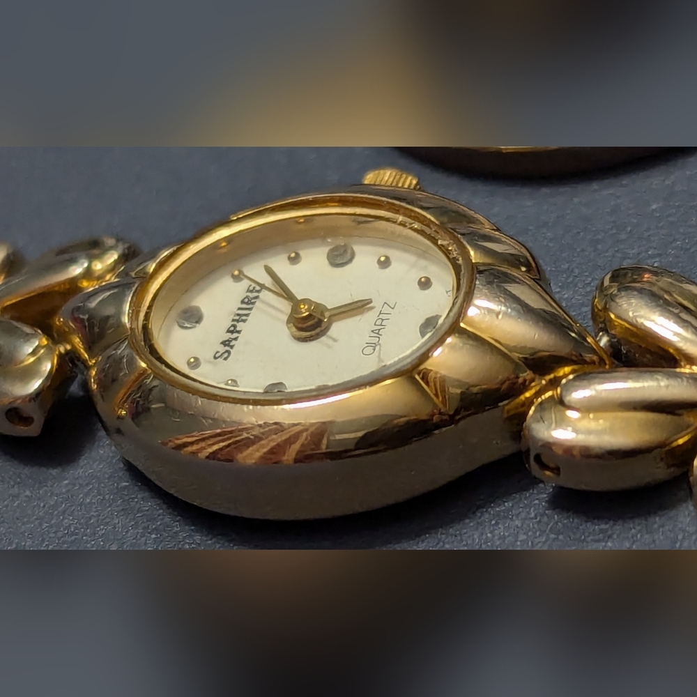 Vintage Saphire: 24K Carat Gold Plated, 18K mic Gold like new